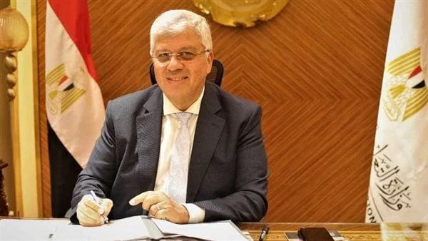 إنشاء مدينة طلابية دولية بمعايير عالمية.. وزير التعليم العالي: لدينا منظومة متكاملة لجذب الوافدين.. ونواب: فكر جديد يحتاج إلى تطوير المناهج وزير