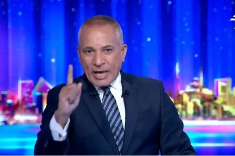 أحمد موسى: اللجان الإخوانية تحاول زعزعة ثقة الشعب في جيشه.. ولن ينجحواكشف الإعلامي أحمد موسى عن تفاصيل اللقاء الذي جمع الفريق أول عبد المجيد صقر،