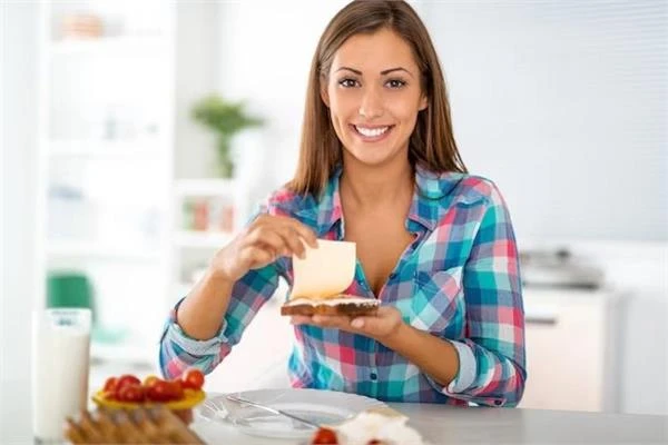 تحسين الذاكرة الأبرز.. 7 فوائد صحية عند تناول وجبة الإفطار متفرقات شاهد المقال التالي من صحافة مصر عن تحسين الذاكرة الأبرز 7 فوائد صحية عند تناول