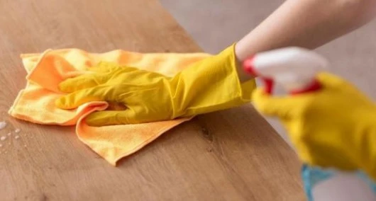 طرق تلميع الأخشاب.. اليك 10 مكونات طبيعية لتلميع أخشاب المنزلطرق تلميع الخشب باستخدام وصفات سهلة ومجربة، أغلبية قطع أثاث المنزل تكون مصنوعة من الخشب،