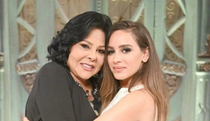 الليلة.. جميلة عوض وأسرتها ضيوف برنامج صاحبة السعادةتحل اللية الفنانة جميلة عوض وأسرتها ضيوفا ب برنامج صاحبة السعادة ل الفنانة والإعلامية إسعاد