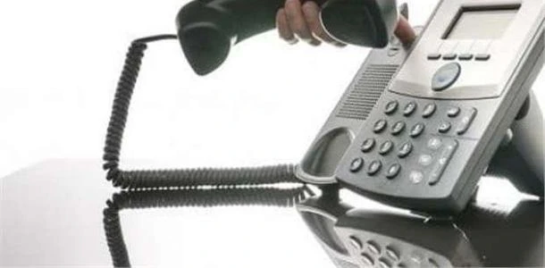 طريقة الاستعلام عن رقم أرضي بالاسم دليل الهاتف الأرضيكثير منا ينسى في بعض الأحيان أرقام هواتف منازل أصدقائه، أو حتى أقاربنا، وكثير منا أيضا في بعض