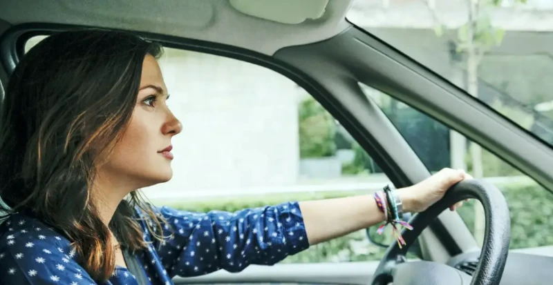 تعرف على تفسير حلم السيارة للعزباء لابن سيرين رؤية السيارة في منام العزباء تحمل الكثير من التأويلات منها النجاح وبلوغ الأهداف، ولكن بشكل عام يختلف