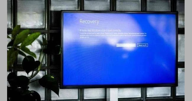 انحسار العطل التقني العالمي.. هل عادت الحياة لطبيعتها بالمطارات والبنوك؟ لايف ستايل شاهد المقال التالي من صحافة البحرين عن انحسار العطل التقني