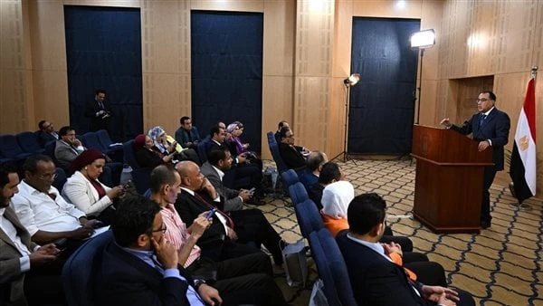 رئيس الوزراء: الدولة تبذل جهودا كبيرة للسيطرة على الدين وتخفيض مستوياتهعقد الدكتور مصطفى مدبولي، رئيس مجلس الوزراء، مؤتمرا صحفيا، عقب انتهاء الاجتماع