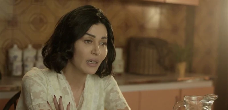 نادين الراسي تشتم ممثل سوري وهو يفضحها.. اليكم ما حصل (فيديو) تعرف على التالي نادين الراسي تشتم ممثل سوري وهو يفضحها.. اليكم ما حصل (فيديو)، تصدر اسم