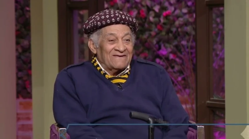 نقابة الممثلين تستجيب لطلب الفنان صالح العويل بشأن أزمته الصحية استجاب نقيب الممثلين، الفنان أشرف زكي، لطلب الفنان صالح العويل بتدخل النقابة لمساعدته