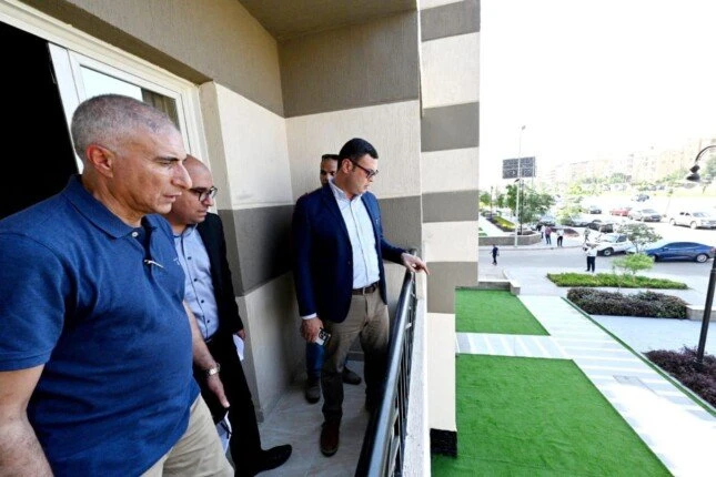 وزير الإسكان يتفقد الوحدات السكنية بمشروع فالي تاورزوزير الإسكان يتفقد مشروع فالي تاورزمصطفي الطهطاوياختتم المهندس شريف الشربيني، وزير الإسكان