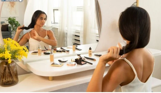 تعرف على تفسير المرايا في المنام لابن سيرين والعصيمي المرايا في المنام لها عدة تفسيرات ودلائل مختلفة، لذا دعونا نستعرض لكم خلال المقال تفسير رؤية المرآة في الحلم لأكبر خبراء المفسر