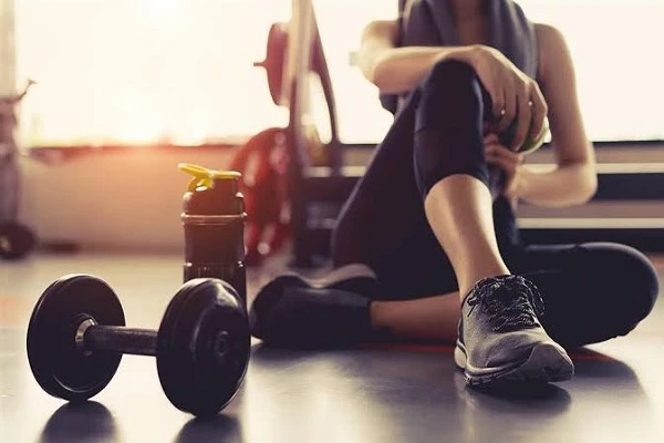 د. هشام عمار التغذية وممارسة الرياضة.التغذية وممارسة الرياضة.. نصائح للاستفادة القصوى من التمارينإن معرفة التغذية الجيدة ما تتناوله ووقت تناوله يصنع