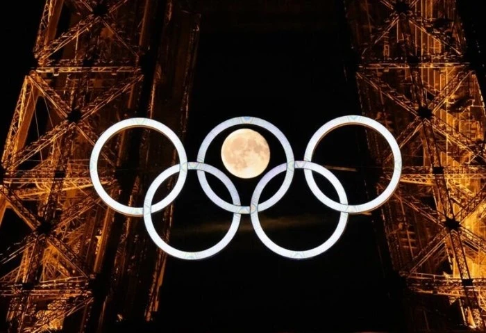 البث المباشر حفل افتتاح دورة الألعاب الأولمبية في باريس 2024 البث المباشر حفل افتتاح دورة الألعاب الأولمبية، في باريس 2024، ساعات قليلة جدا تفصلنا عن