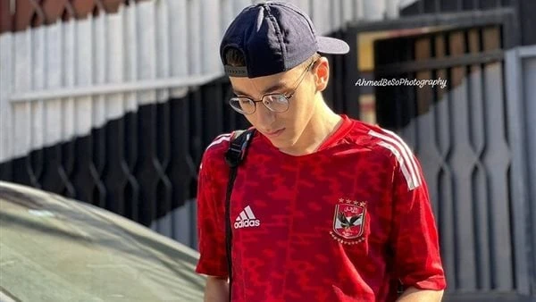 بتفائل بيه.. طالب يرتدي تي شيرت الأهلي قبل امتحان الثانوية الأزهرية شاهدأدي طلاب القسم العلمي في الشهادة الثانوية الأزهرية 2024، اليوم السبت الموافق