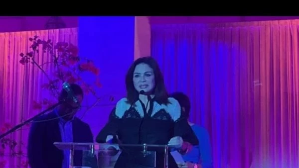 تكريم إلهام شاهين من مهرجان جمعية الفيلم نشرت الفنانة إلهام شاهين، صورا جديدة لها عبر حسابها الشخصي على موقع التواصل الاجتماعي لتبادل الصور