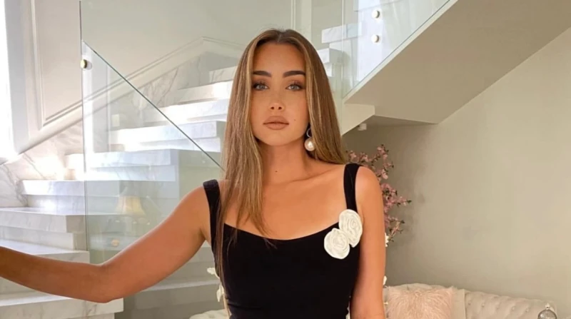 هنا الزاهد: منزلتش دمعة واحدة بعد انفصالي عن أحمد فهمي تطرقت الفنانة هنا الزاهد، خلال برنامج صاحبة السعاده التي تقدمه الإعلامية إسعاد يونس، إلى تجربة