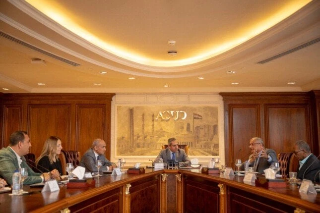 سفارة السودان تبحث إجراءات انتقالها إلى العاصمة الإداريةسفارة السودان تبحث إجراءات انتقالها للعاصمةرضا المسلمىاستقبلت شركة العاصمة الإدارية للتنمية