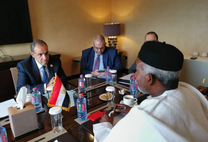 وزير الخارجية يلتقي نظيره النيجيري على هامش القمة التنسيقية للاتحاد الأفريقي التقى الدكتور بدر عبد العاطي، وزير الخارجية والهجرة وشئون المصريين بالخارج، اليوم السبت، مع يوسف مايتام