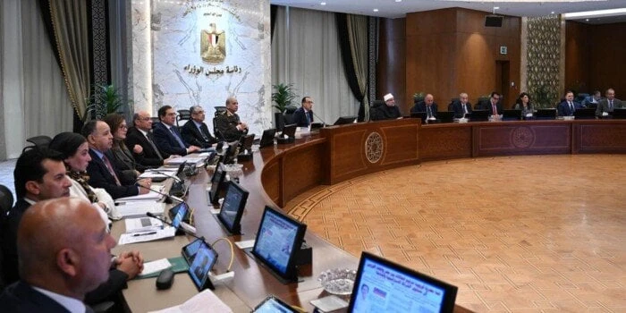 مدبولي يترأس اجتماع الحكومة بمقر مجلس الوزراءترأس الدكتور مصطفى مدبولي رئيس مجلس الوزراء، اجتماع الحكومة افاق عربيةي اليوم الثلاثاء بمقر الحكومة