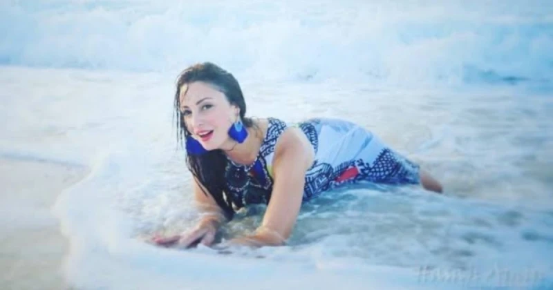 صورة جريئة ل نرمين الفقي تحدث بلبلة.. وهذا ما قالته عن حقيقتها تعرف على التالي صورة جريئة ل نرمين الفقي تحدث بلبلة.. وهذا ما قالته عن حقيقتها، كشفت