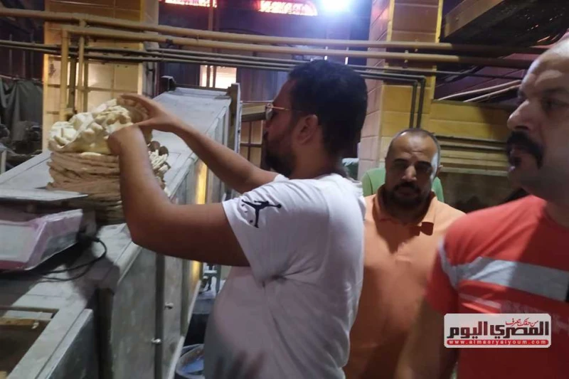 تحرر 36 محضر نقص أوزان وإنتاج خبز بمواصفات سيئة في الغربية تمكنت حملة مكبرة شنتها مديرية التموين والتجارة الداخلية بالتنسيق مع مديرية الصحة بالغربية