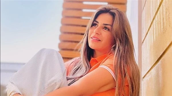 كاجوال مكشوف.. منة فضالي تستعرض جمالها خلال إجازتها نشرت الفنانة منة فضالي، صورا جديدة لها عبر حسابها الشخصي على موقع تبادل الصور والفيديوهات