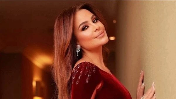 في عيد ميلادها ال 52 إطلالات أثارت الجدل ل كارول سماحة يصادف 25 يوليو عيد ميلاد الفنانة اللبنانية كارول سماحة والتي أتمت اليوم عامها ال 52، وعلى الرغم من ذلك لا يبدو عليها علامات ا
