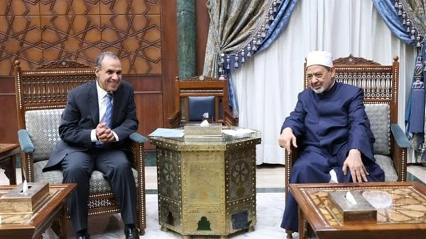 وزير الخارجية: الأزهر وجه التسامح والاعتدال ووسطية الإسلام .. صوراستقبل فضيلة الإمام الأكبر أ.د أحمد الطيب، شيخ الأزهر الشريف، الوزير بدر عبد العاطي،