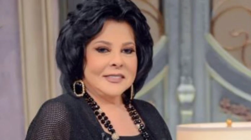 ليلة خاصة مع إسعاد يونس في مهرجان العلمين يفتح مهرجان العلمين في دورته الثانية، أبوابه لجمهوره بفرصة حضور حلقة خاصة من برنامج صاحبة السعادة، تقديم