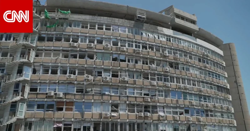 شاهد حجم الدمار الذي خلفه انفجار طائرة مسيرة أطلقها الحوثيون على تل أبيب _الشرق الأوسط الشرق الأوسط، شاهد حجم الدمار الذي خلفه انفجار طائرة مسيرة