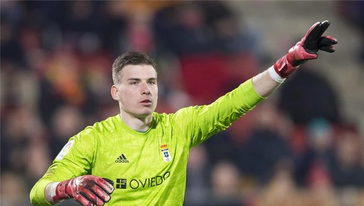 لونين يفتح باب الرحيل عن ريال مدريد فتح الحارس الأوكراني أندري لونين، باب الرحيل عن ريال مدريد، خلال فترة الانتقالات الصيفية الجارية، بحثا عن فرصة