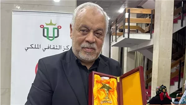 في دورته ال38 .. وزيرة الثقافة الأردنية تكريم أشرف زكي بمهرجان جرش كرم مهرجان جرش فى الأردن الفنان أشرف زكي نقيب المهن التمثيلية وذلك من قبل وزيرة