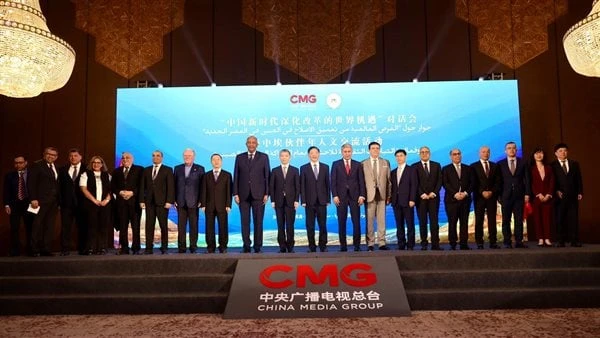 وزير السياحة: معارض متنقلة للآثار في الصينشارك، اليوم، شريف فتحي وزير السياحة والآثار، في الفعالية التي نظمتها مجموعة الصين للإعلام بالتعاون مع سفارة