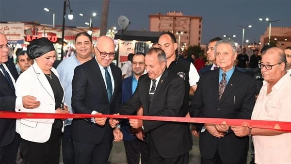 حبشي ورئيس هيئة الكتاب يفتتحان معرض بورسعيد السابعتحت رعاية الدكتور أحمد فؤاد هنو، وزير الثقافة، افتتح مساء اليوم اللواء أركان حرب محب حبشي، محافظ