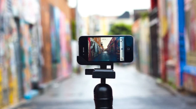 اضحك الصورة تطلع حلوة.. 7 نصائح لصورة أكثر احترافية في عالم يعتمد بشكل كبير على الصور لنقل الأحداث والأفكار، يلعب التصوير دورا أساسيا في نقل أحداث