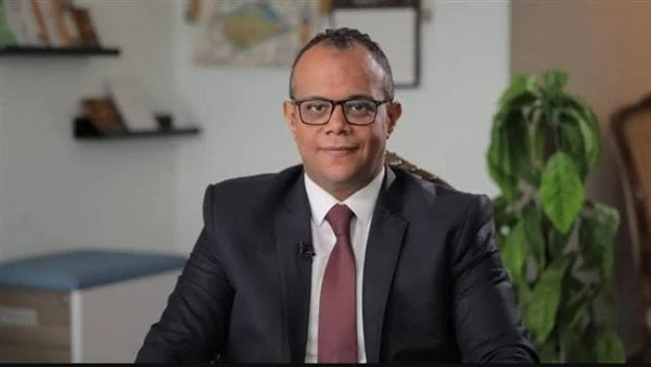 خبير: مؤشر البورصة الرئيسي يفقد مكاسبه الصباحية وينهي التعاملات بالمنطقة الحمراء قال حسام عيد خبير أسواق المال إن المؤشر الرئيسي للبورصة المصرية 30