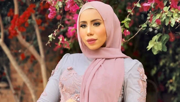 أشهر لفات طرح سواريه 2025 لفات طرح جديدة ومميزةلأن المناسبات السعيدة تتطلب منك أن تكوني في أجمل هيئة إليك أشهر لفات طرق سواريه للاختيار من بينها، حتى