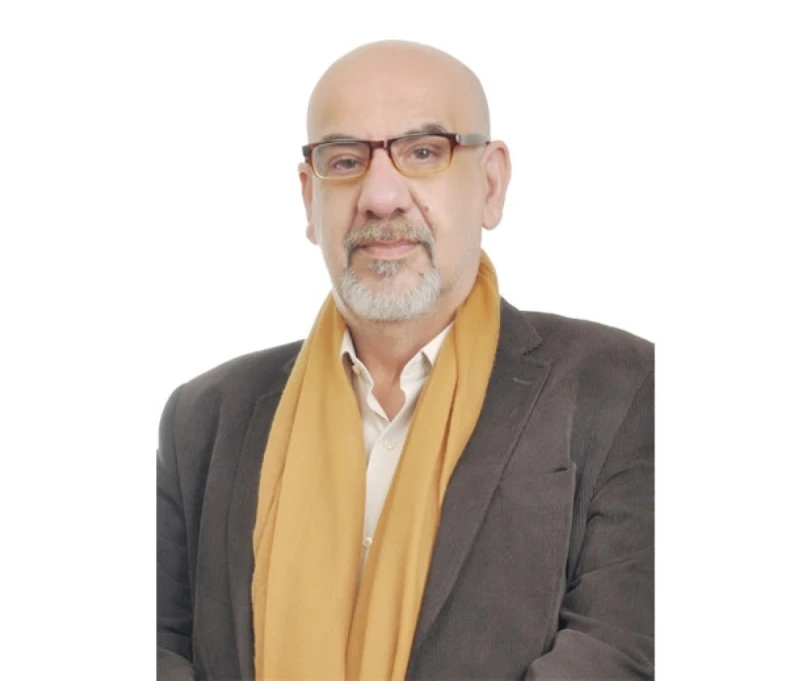 مساحة إنسانية الثقافة والمنوعات شاهد المقال التالي من صحافة عمان عن مساحة إنسانية، يبدو كتابا وكأنه يأتي من زمن آخر؛ زمن جميل بالضرورة، لم يعد يعرفه العصر الحديث. ليس فقط بسبب محتو