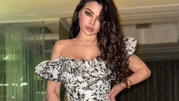 قفطان وتاتو.. هيفاء وهبي تفاجئ متابعيها بلوك مختلف شاركت الفنانة هيفاء وهبي، صور جديدة لها عبر حسابها الشخصي على موقع تبادل الصور والفيديوهات