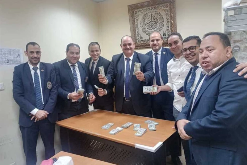 جمارك مطار شرم الشيخ تضبط كمية من النقد الأجنبي المزور أحبطت الإدارة الأولى بجمارك مطار شرم الشيخ برئاسة محمد يوسف عبدالنبي، مدير إدارة تفتيش ركاب