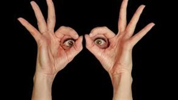 كيف تقي نفسك وبيتك من الحسد؟.. علي جمعة: اعرف علاماته وأبطله ب3 كلمات لاشك أنه في ظل كثرة شح النفوس وضعف الإيمان ينبغي أن تعرف كيف تقي نفسك وبيتك من