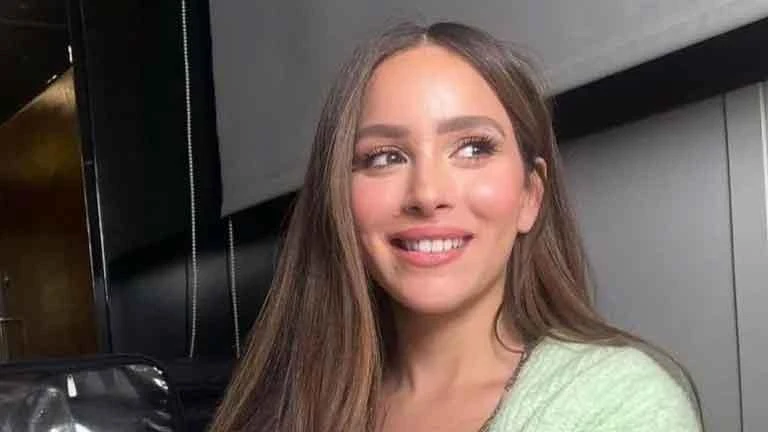 بالفيديو.. لقطات جديدة من كواليس حفل زفاف جميلة عوض وأحمد حافظ في صاحبة السعادة تعرف على التالي بالفيديو.. لقطات جديدة من كواليس حفل زفاف جميلة عوض