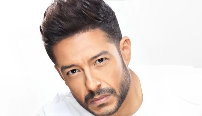 محمد حماقي يصدم جمهوره بألبومه الصيفي... ما علاقة نوال الزغبي؟أزاح المطرب المصري محمد حماقي، الستارة عن ألبومه الصيفي هو الأساس، بطرح أربع أغنيات منه حتى الآن. البداية كانت عند أغن