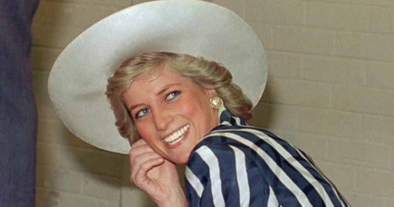 رسائل كتبتها الأميرة ديانا للبيع في مزاد وهكذا ما كشف فيها تعرف على التالي رسائل كتبتها الأميرة ديانا للبيع في مزاد وهكذا ما كشف فيها، سيتم طرح رسائل