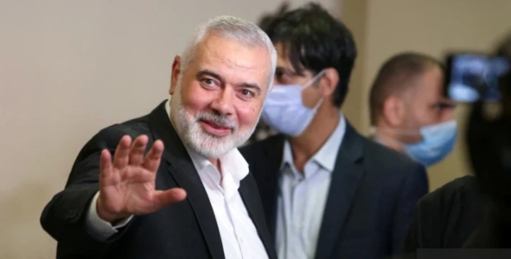 من هو اسماعيل هنية ويكيبيديا السيرة الذاتية اسماعيل هنية الرئيس السياسي لحركة حماس في قطاع غزة، الذي اغتالته يد الغدر صباح اليوم الأربعاء آخر أيام