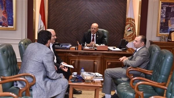 جبران لممثلي منظمات نقابية تحت التأسيس: العمال شركاء في التنميةالتقى محمد جبران وزير العمل ،اليوم الأحد ،بمقر الوزارة، بالعاصمة الإدارية الجديدة مع