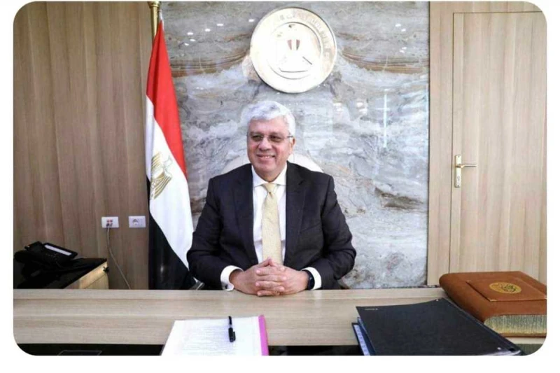 التعليم العالي: تدريب 10 آلاف عضو هيئة تدريس في الشركات العالمية العاملة في تكنولوجيا المعلومات أكد الدكتور أيمن عاشور وزير التعليم العالي والبحث