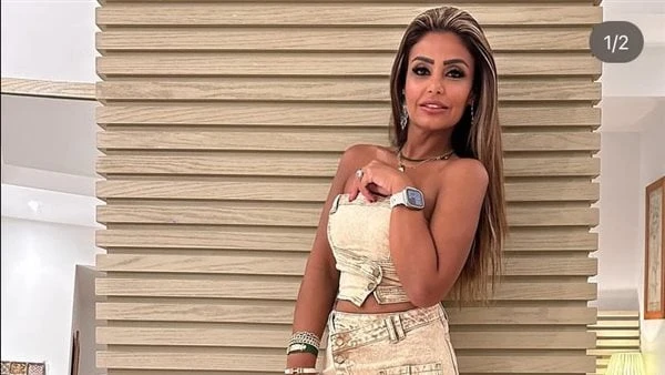 بفقدان وزن ملحوظ.. زوجة خالد سليم تخطف الأنظار عبر إنستجرام شاهدأثارت خيرية على زوجة الفنان خالد سليم الجدل على السوشيال ميديا ، بعد ظهورها بفقدان