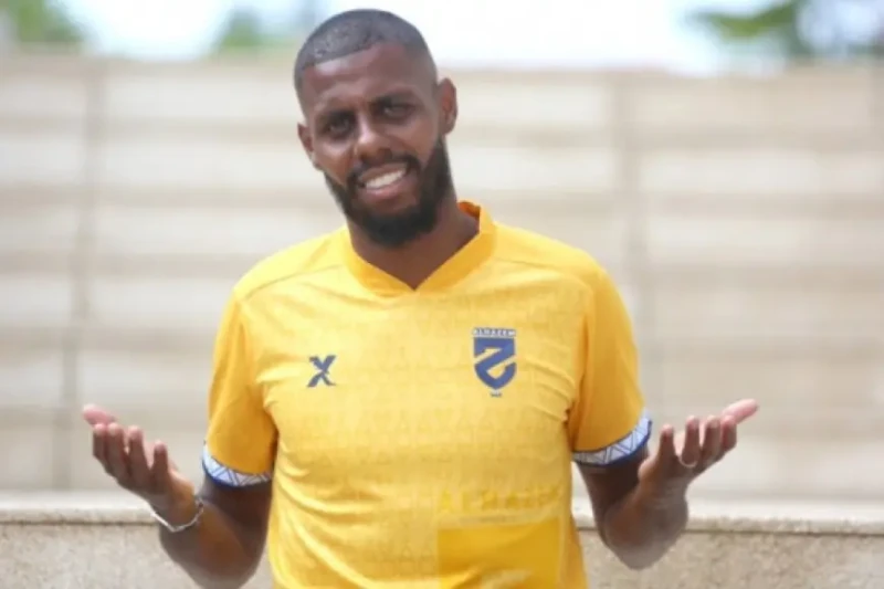 سليماني على رأس اهتمامات الرياض السعودي في الصيفقد أثار فايز سليماني، مهاجم الفريق السعودي الحزم، اهتمام نادي الرياض في فترة الانتقالات الصيفية لتعزيز صفوف الفريق قبل بدء الموسم ال