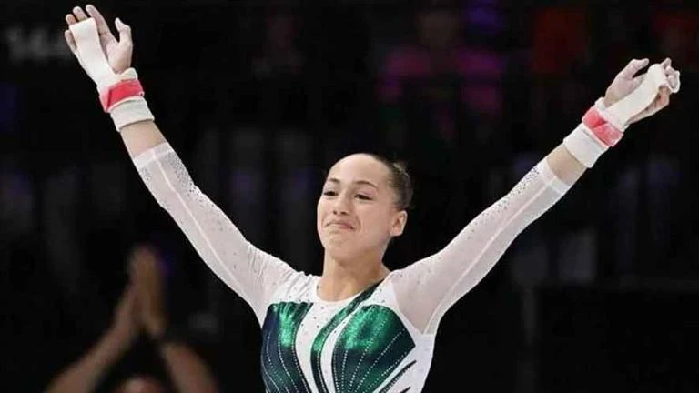 أخبار الرياضة -حولت من فرنسا للجزائر.. من هي كيليا نمور المتأهلة إلى نهائي الجمباز في أولمبياد باريس؟ (صور وفيديو) تعرف على التالي حولت من فرنسا