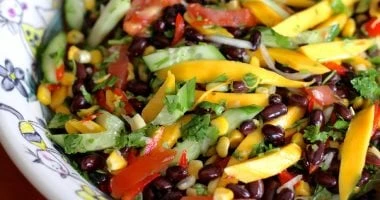 طرق مبتكرة لتناول المانجو فى يومها العالمى.. صلصلة ومشروب بالكمون ومخلل المرأة والمنوعات شاهد المقال التالي من صحافة مصر عن طرق مبتكرة لتناول المانجو