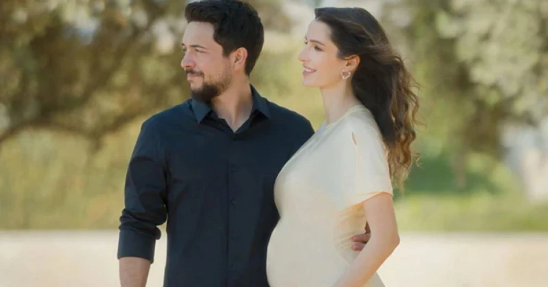 متى سيكشف الأمير الحسين بن عبدالله والأميرة رجوة عن جن س طفلهما المنتظر؟ تعرف على التالي متى سيكشف الأمير الحسين بن عبدالله والأميرة رجوة عن جن س